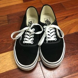 Vans Authentic Sneakers in Black
